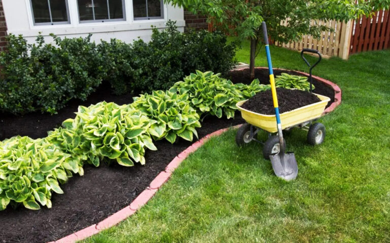Garden mulching options for Peninsula Gardens
